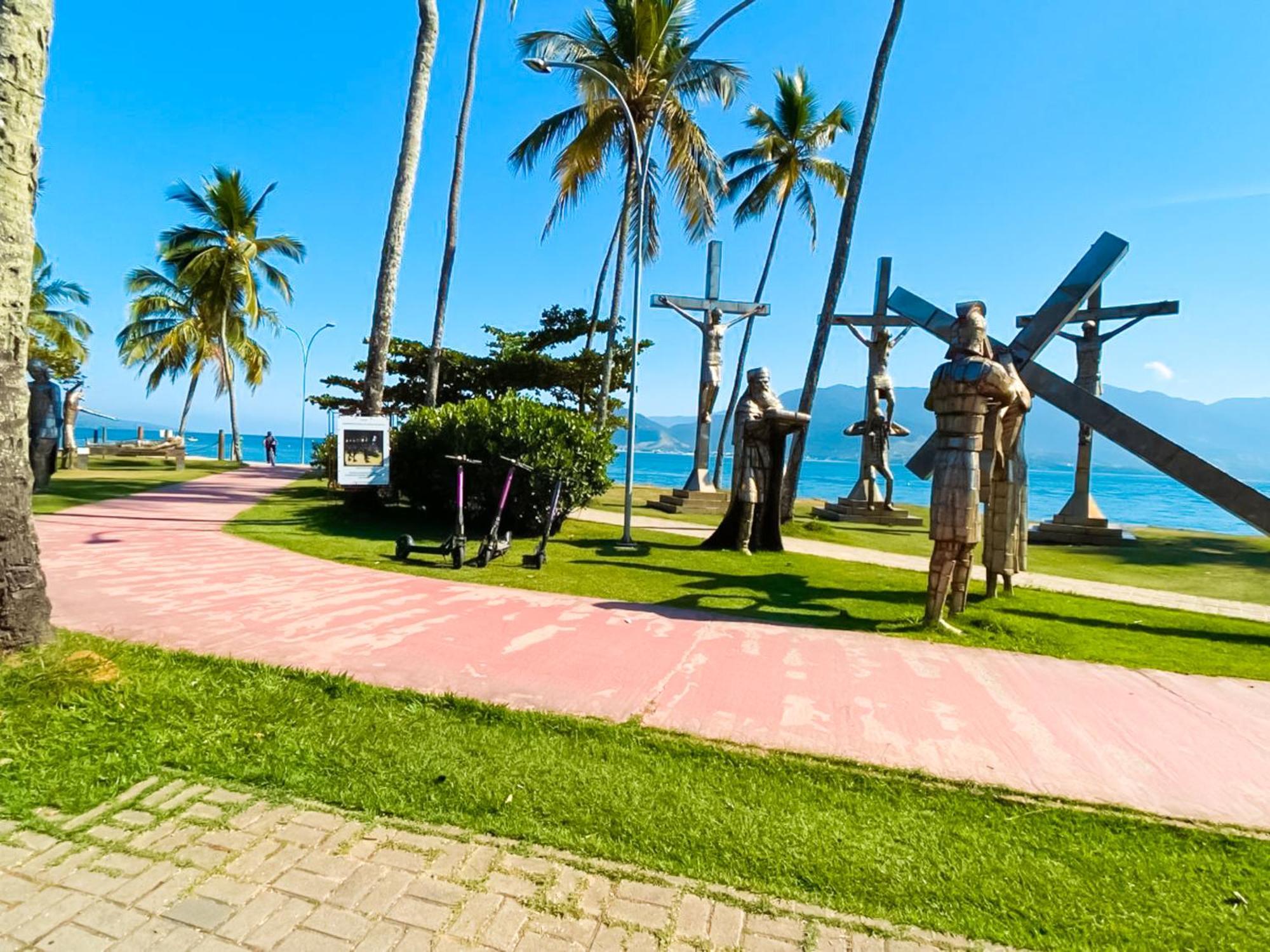 Aporan 4* Ilhabela